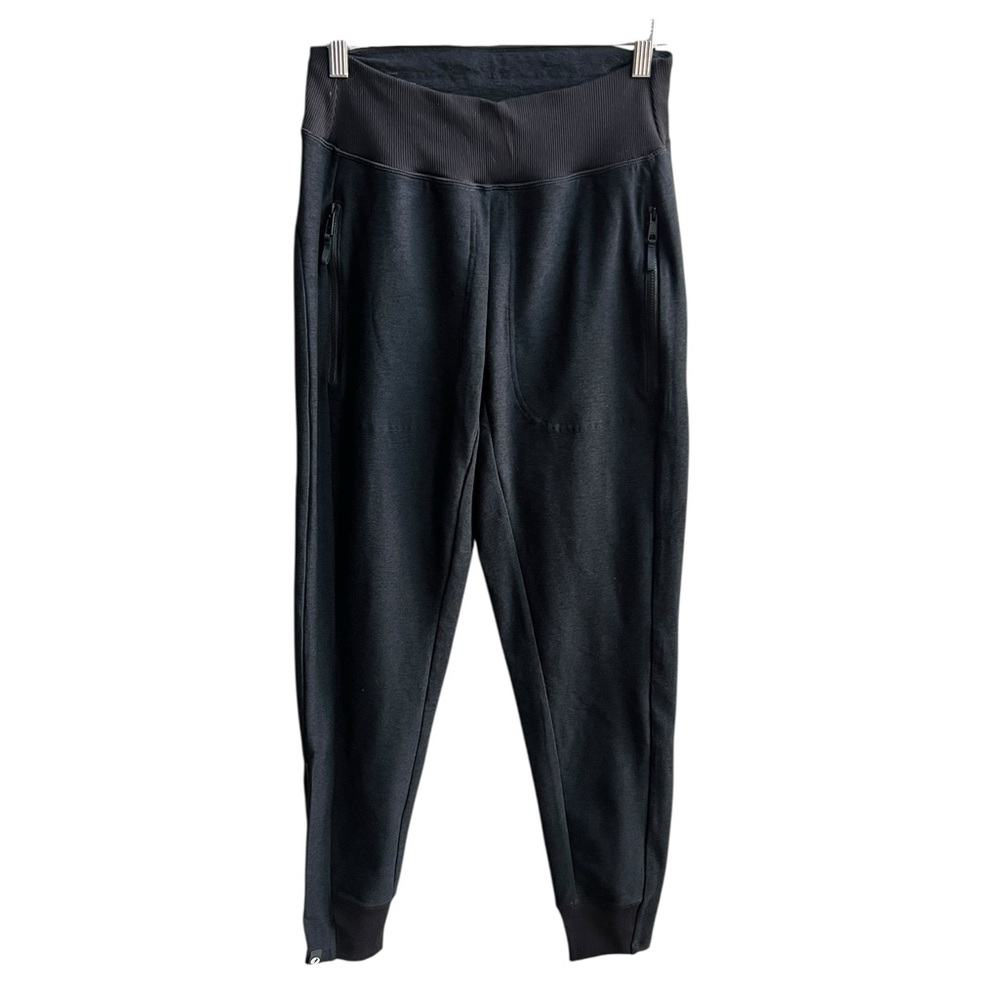 Oiselle XS black heathered joggers